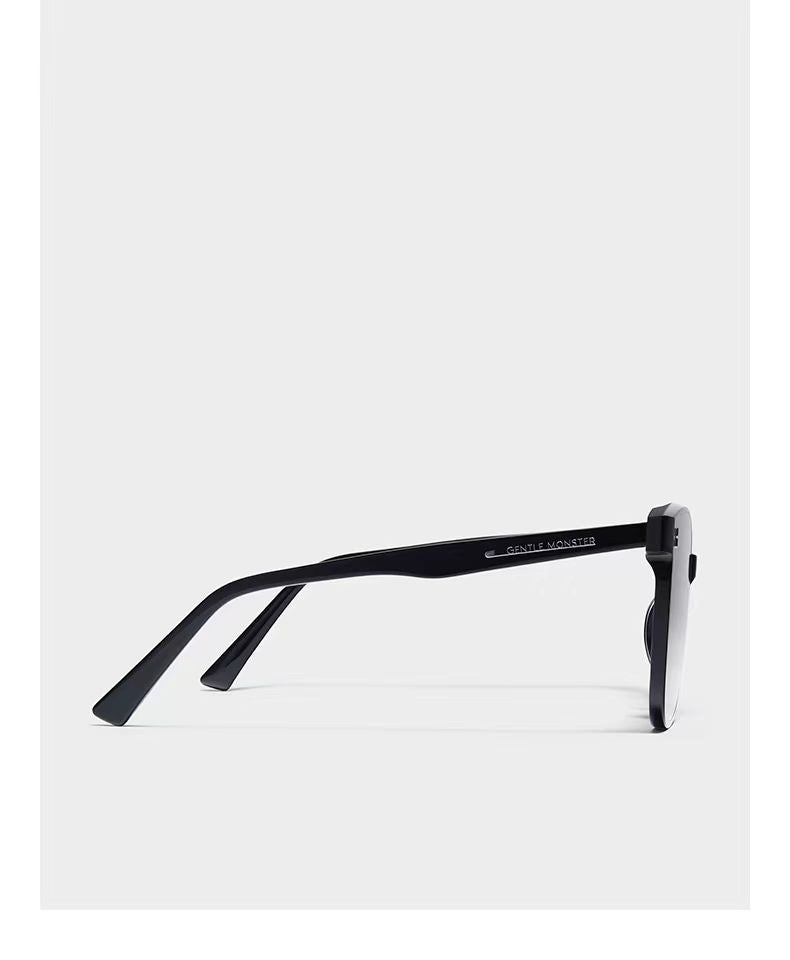 Gentle Monster Frida 01 Sunglass-Black