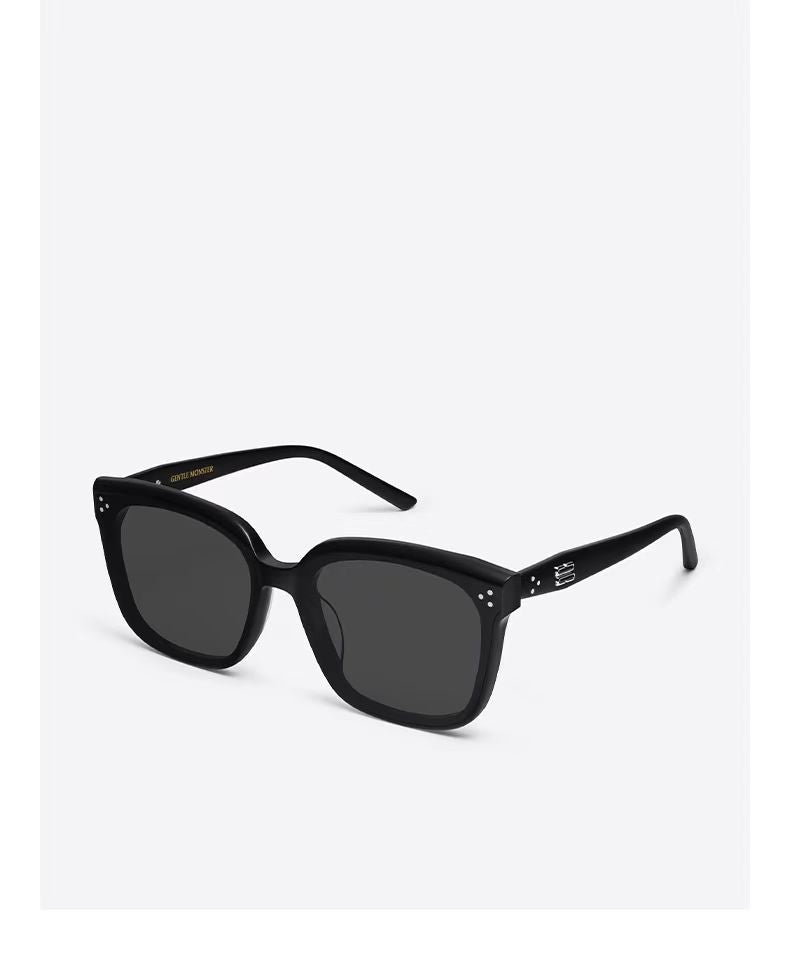 Gentle Monster Dear 01 Sunglass-Black
