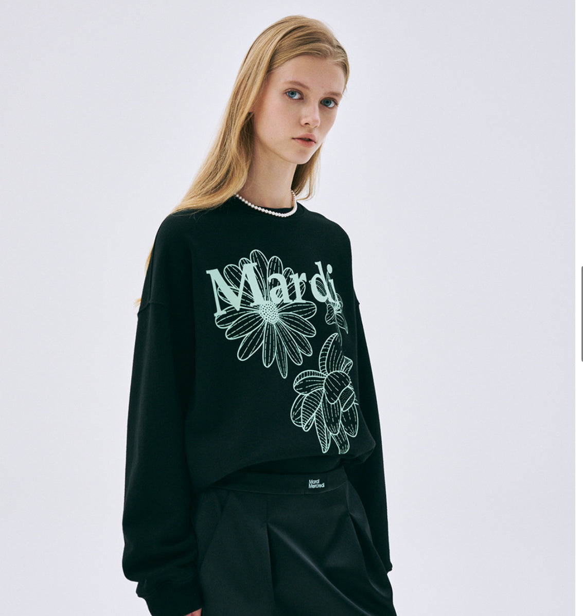 MARDI MERCREDI SWEATSHIRT TRIPLE FLOWER_BLACK MIN